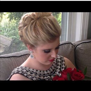 Women’s size 18 SHERRI HILL prom/cocktail dress